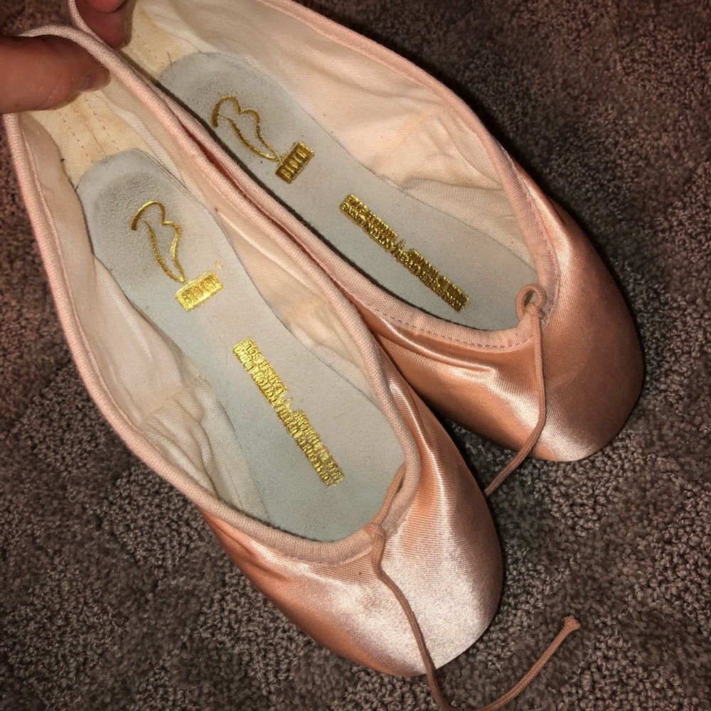 bioche pointe shoes